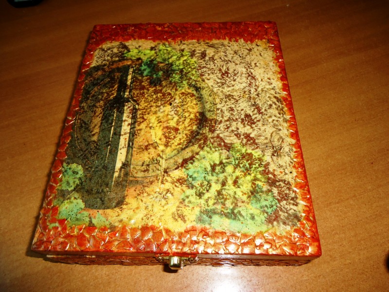 И старины налет... Коробка для набора сомелье.