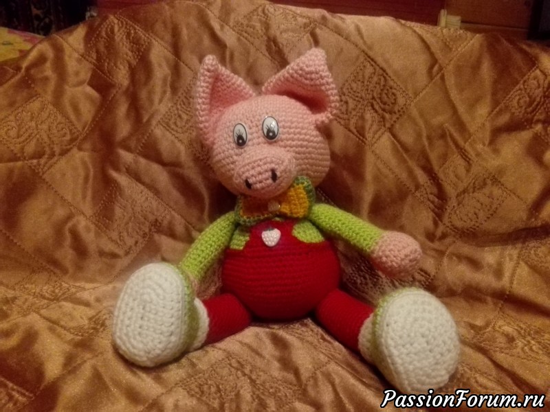 А хрюши все летят и летят....Новогодний обмен!