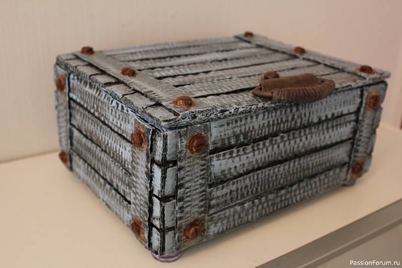 Шкатулки из картона.