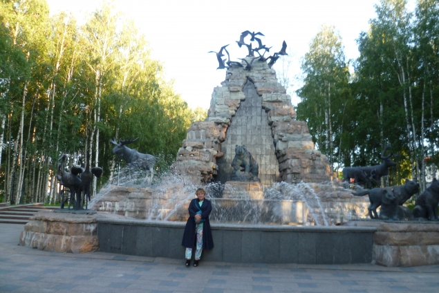 Прогулка по красивому городу Ханты-Мансийску с подругой. часть 2