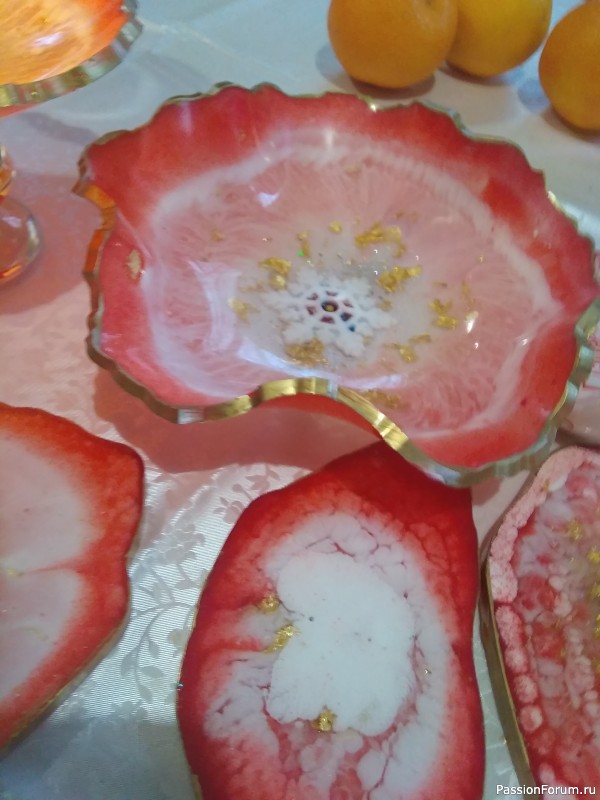 Коралловый комплект из эпоксидки