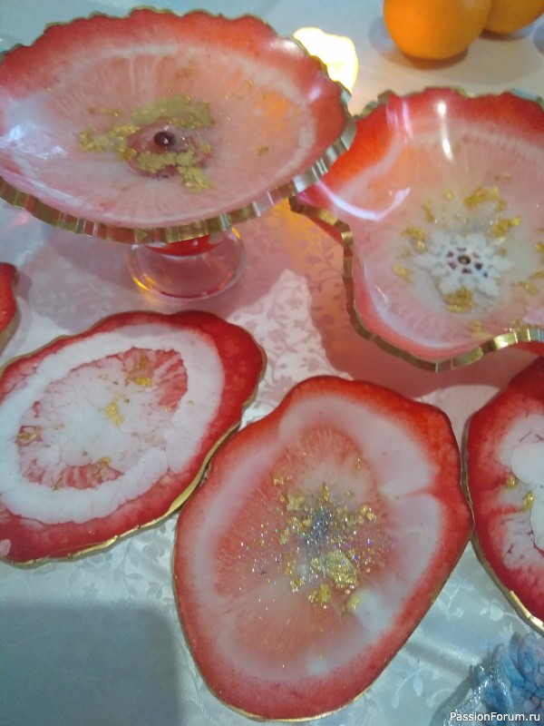 Коралловый комплект из эпоксидки