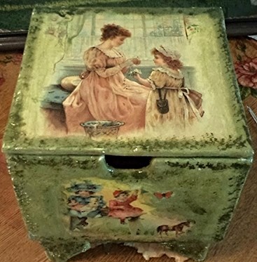 Шкатулка из картонной коробки