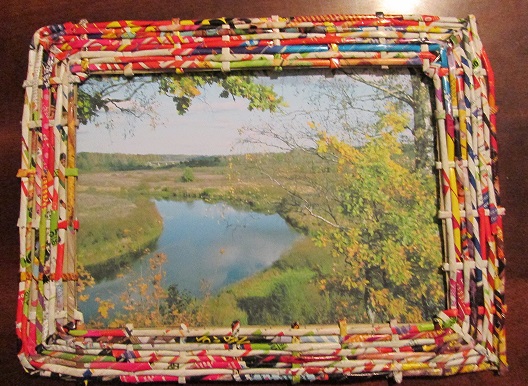 Фоторамка из газетных трубочек. МК.