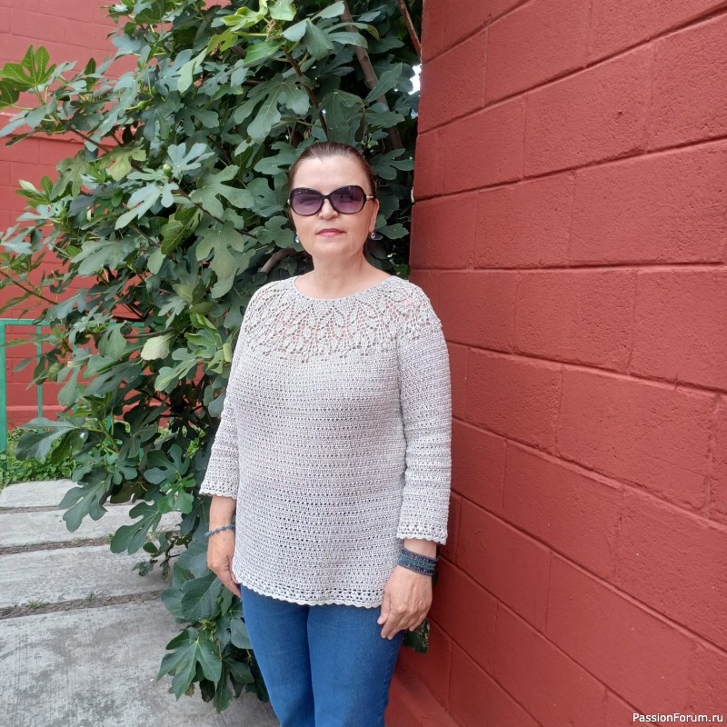 Блуза с круглой кокеткой.