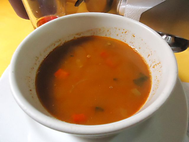 Немного о местной кухне.