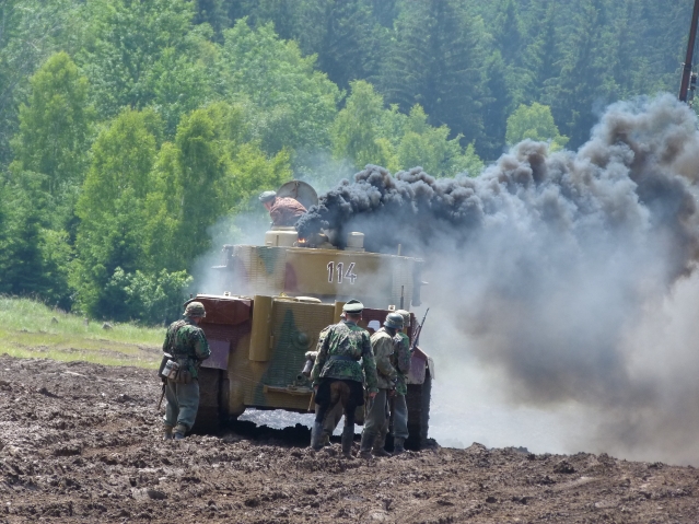 BAHNA 2015.