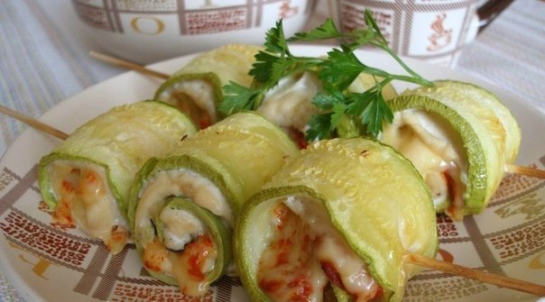 Суперские рулетики из кабачков с куриным мясом