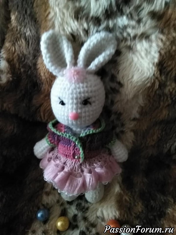 ЗАЙКА С КОРОТКИМИ УШКАМИ..