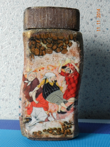 Новенькое. Вазы, баночка, бутыль.