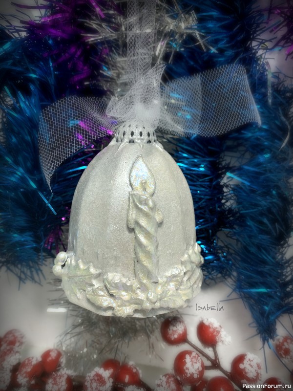 Новогодние игрушки из подручных средств.