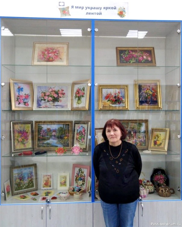 Выставка моих работ &quot;Я мир украшу яркой лентой&quot;