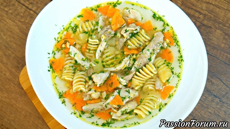 Потрясающе вкусный куриный суп - всем точно понравится! Простой рецепт на обед!