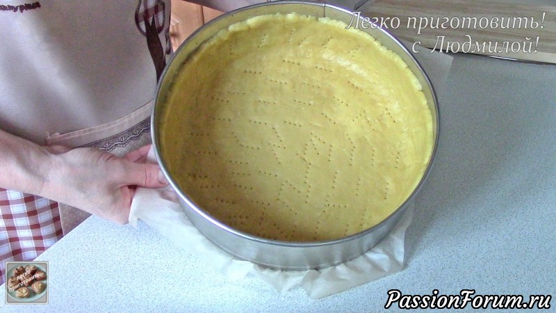 Открытый пирог с рыбой и овощами