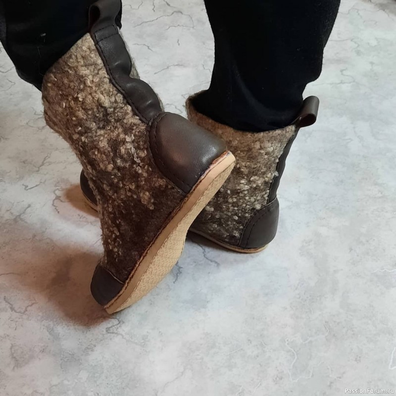 Их треплют, катают, а в зиму таскают...