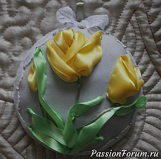 Маки и ромашки. Игольницы