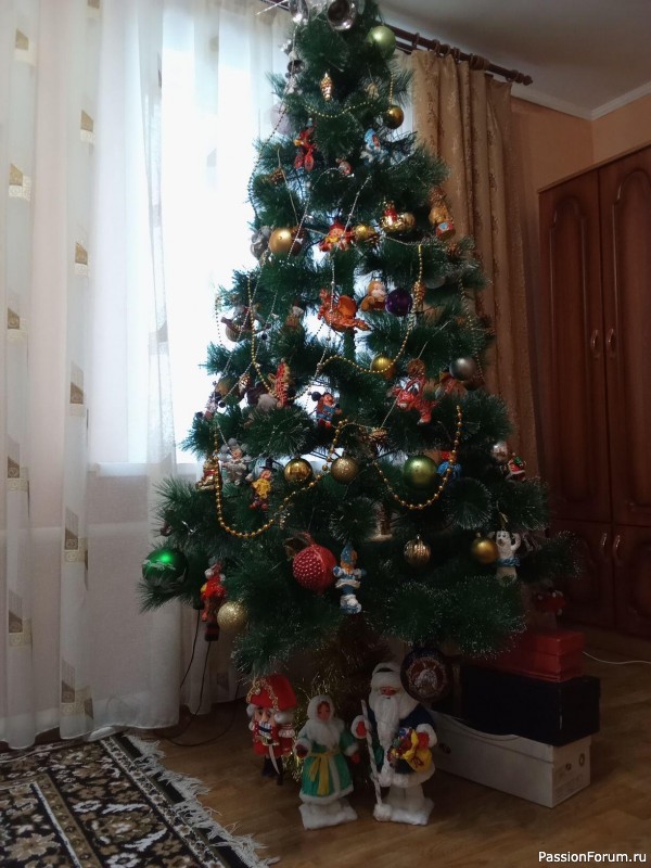 Дед Мороз и Снегурочка. С наступающим Новым, 2024, Годом! (новогодний декор под ёлку)