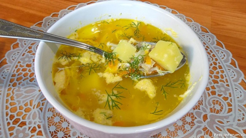 Куриный суп с яйцом и вермишелью