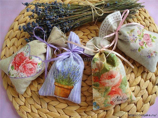 Мешочки с травами для защиты дома.