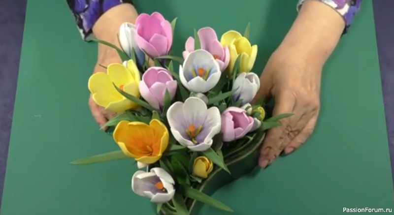 Крокусы из фоамирана. Видео МК