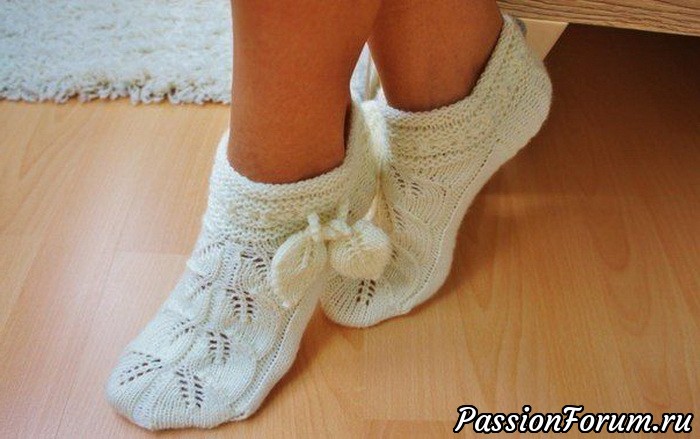 Вяжем ажурные носочки-тапочки. МК