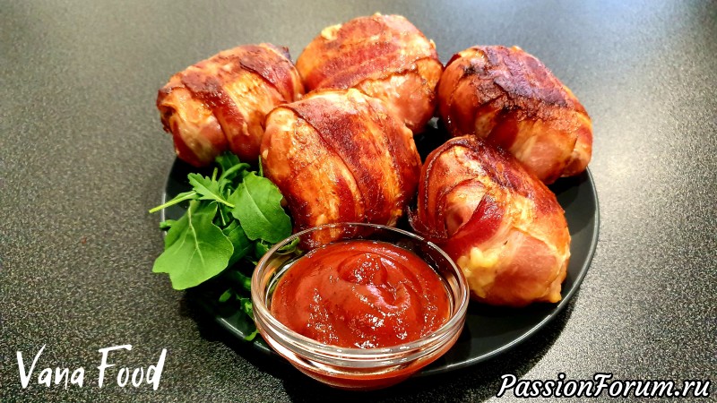 Куриные рулетики в беконе