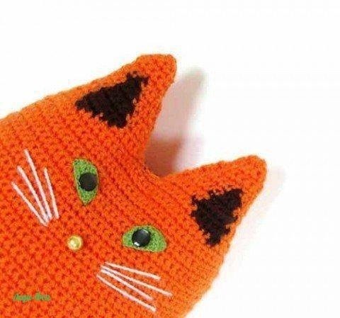 Подушки в виде котиков