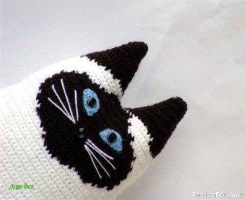 Подушки-котики крючком