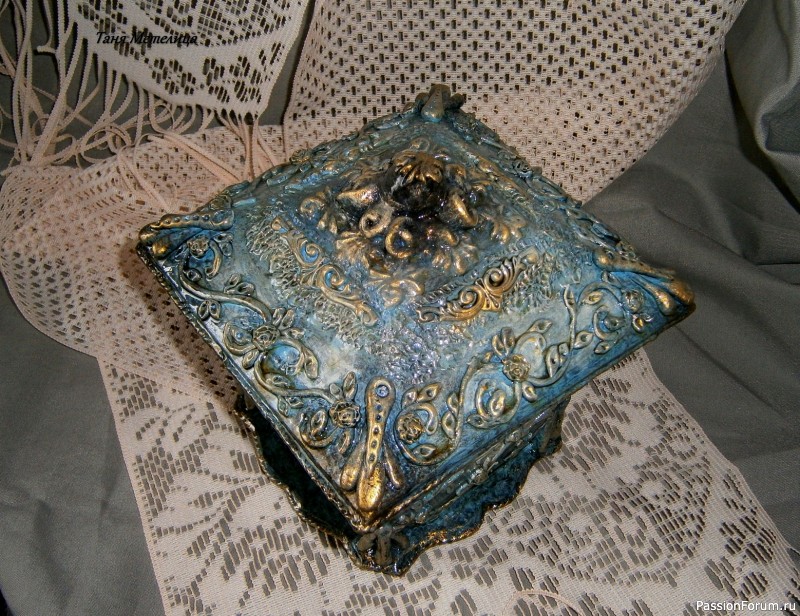 Шкатулки из коробочек от &quot;Рафаэло&quot;.