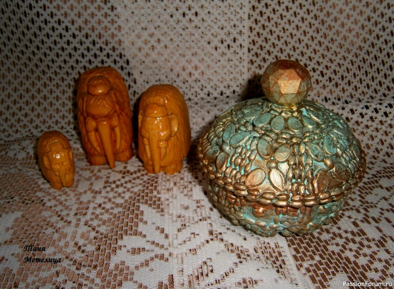 Шкатулки из пластиковой упаковки.