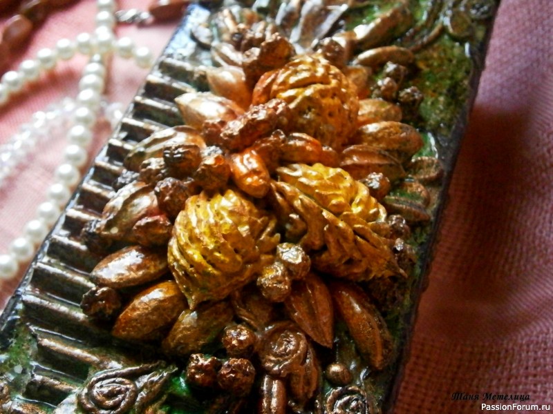 Шкатулки из пластиковой упаковки.