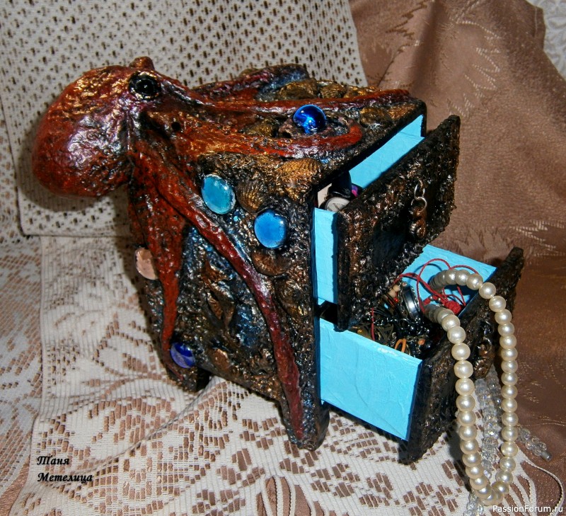 Комодики из коробочек.