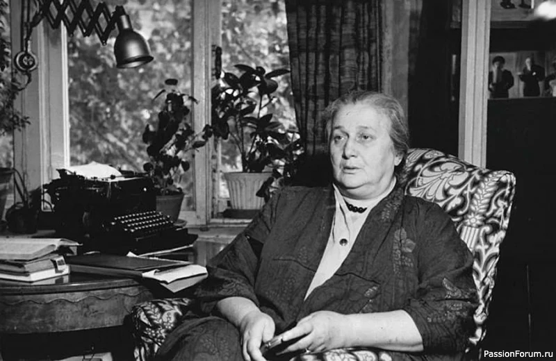 Как выглядели советские женщины 1940-х годов