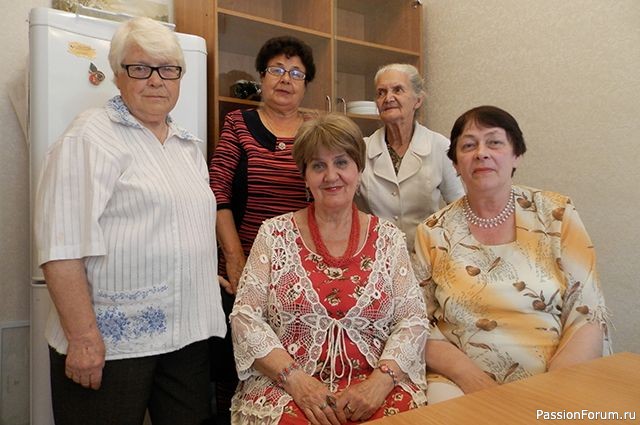 &laquo;Хочется быть полезными&raquo;. Почему женщины за 70 идут в волонтёры