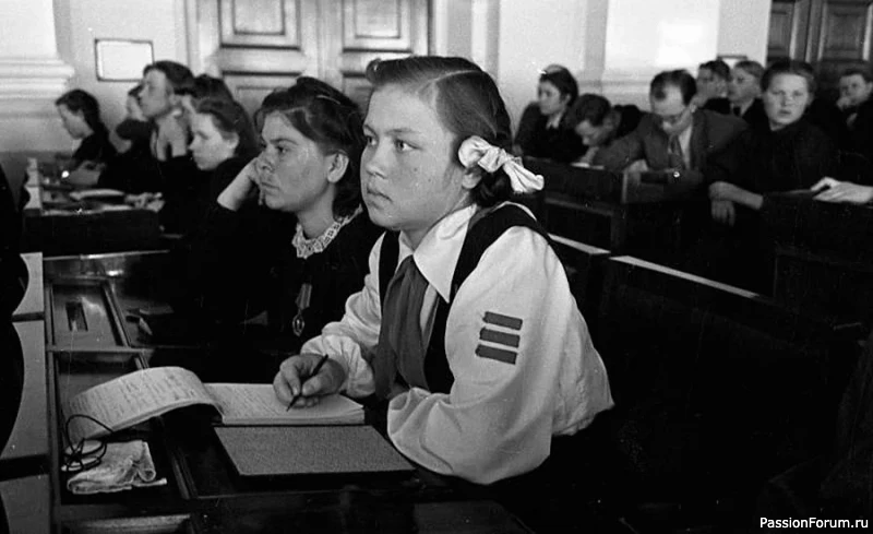 Как выглядели советские женщины 1940-х годов