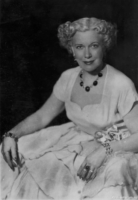 Как выглядели советские женщины 1940-х годов