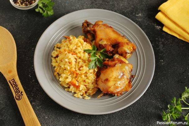 Курица на рисовой подушке