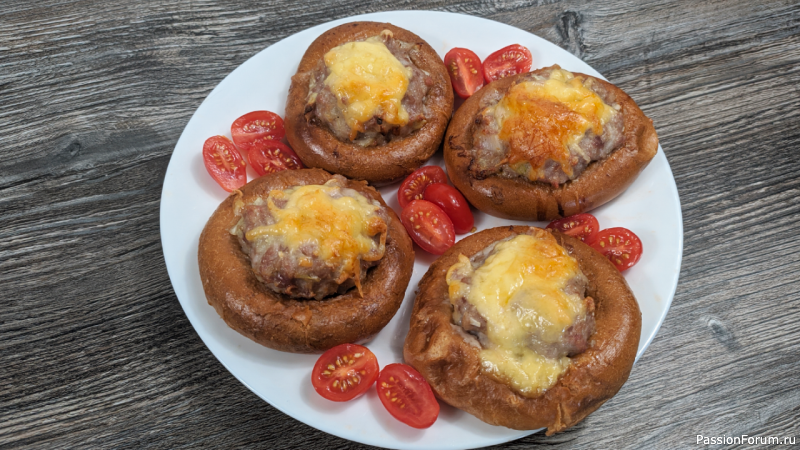 Баранки с фаршем в духовке с сыром