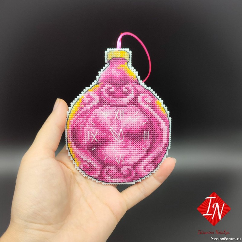 Советская ёлочная игрушка &quot;Часы&quot;