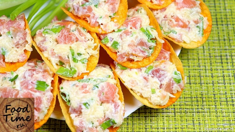 Рыбная начинка для закуски на чипсах