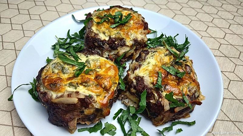 Мясные гнезда с сырной начинкой