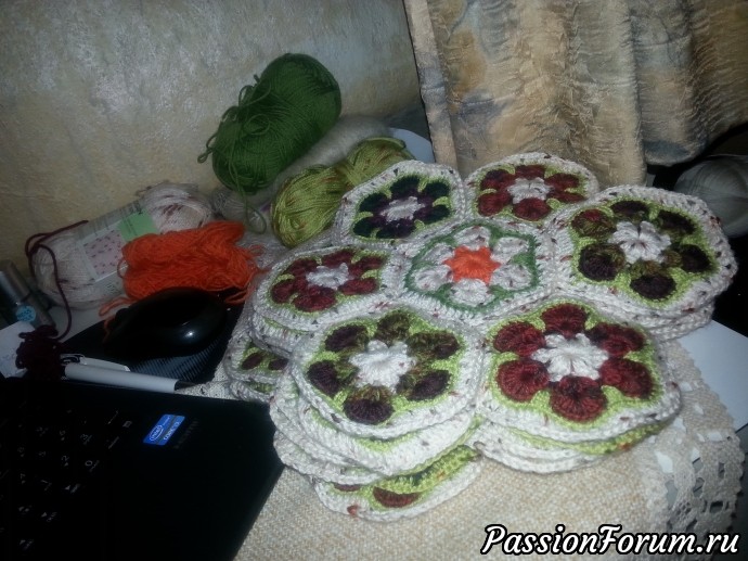 Плед с "африканскими цветочками"