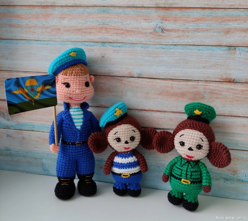 Сувениры для танкиста, десантника, пограничника