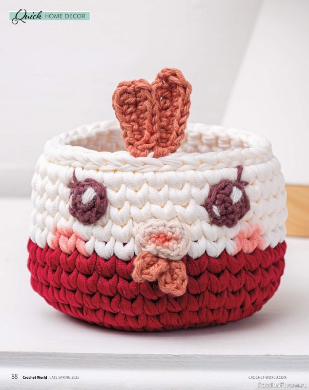 Вязаные проекты крючком в журнале «Crochet World - Late Spring 2025»