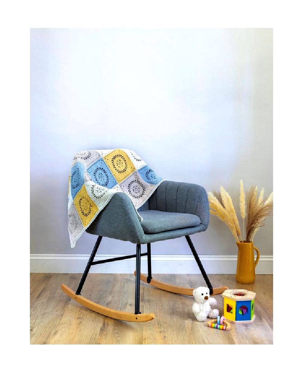 Коллекция проектов крючком в книге &laquo;100 Crochet Tiles&raquo;