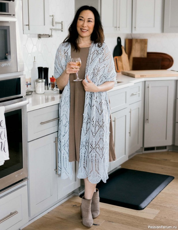 Коллекция кружевных моделей в книге «Knit Lace Patterns»