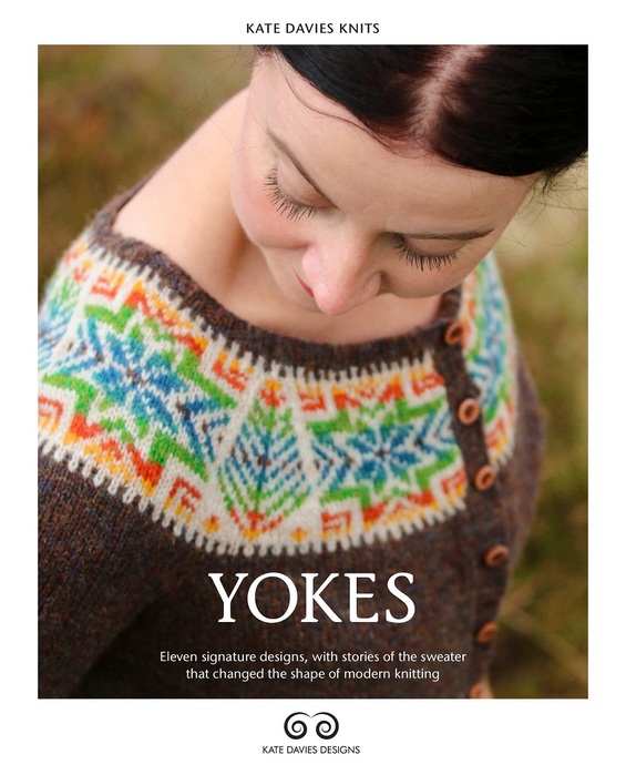 Вязаные модели в книге &laquo;Yokes&raquo;