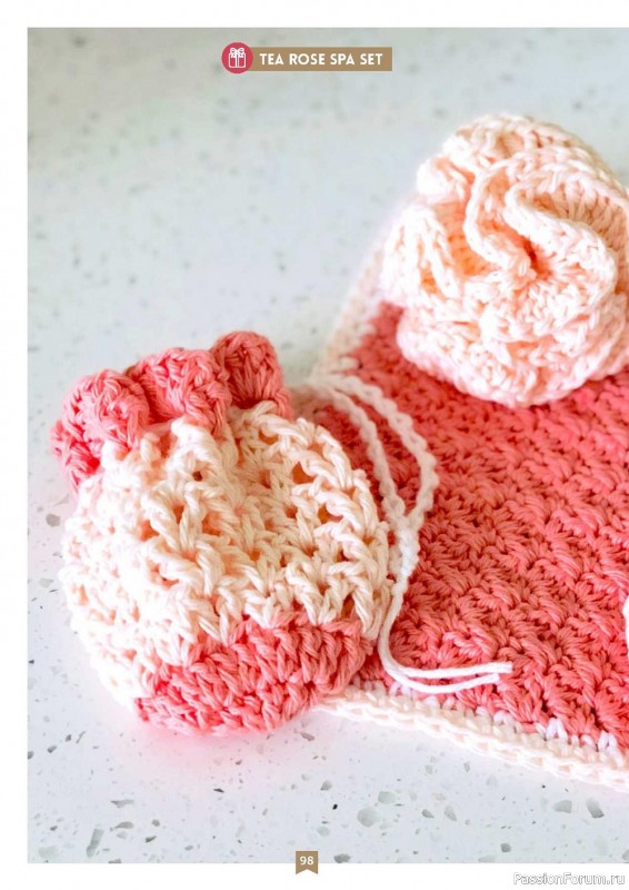 Вязаные проекты крючком в журнале «Christmas Crochet - 1st Edition 2022»