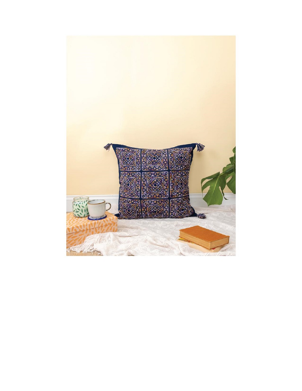 Коллекция проектов крючком в книге &laquo;100 Crochet Tiles&raquo;