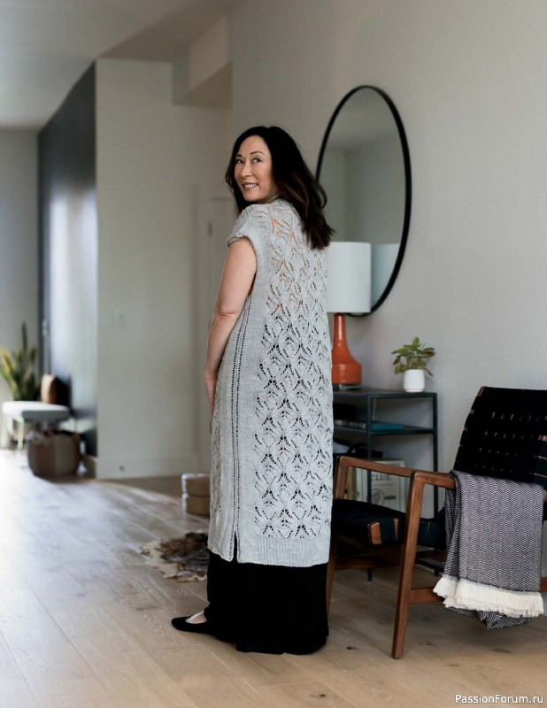 Коллекция кружевных моделей в книге «Knit Lace Patterns»